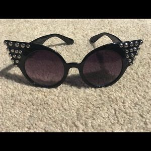 Black and Silver Extreme Cat Eye Sunglasses